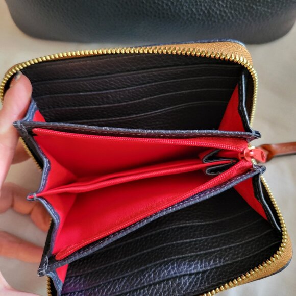 DOONEY & BOURKE Backpack with Zip Around Wallet Navy Blue Pebble Grain Leather - Picture 6 of 6